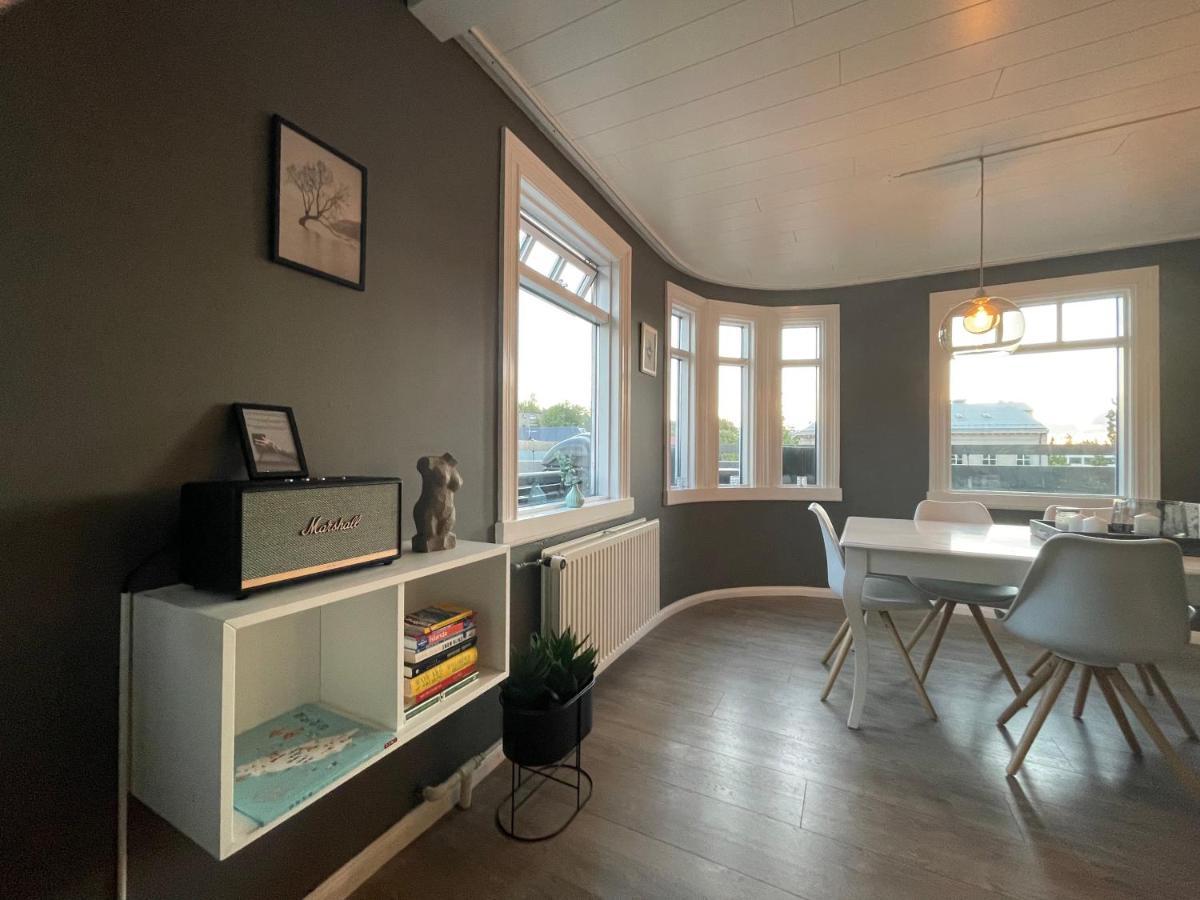 Lovely Penthouse Downtown With 3 Bedrooms * Akureyri
